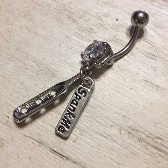 Jewelry - Spank me belly ring